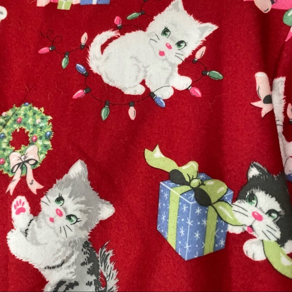 Nick & Nora Kittens Red Flannel Holiday Pajama Top Button Front - Picture 7 of 11